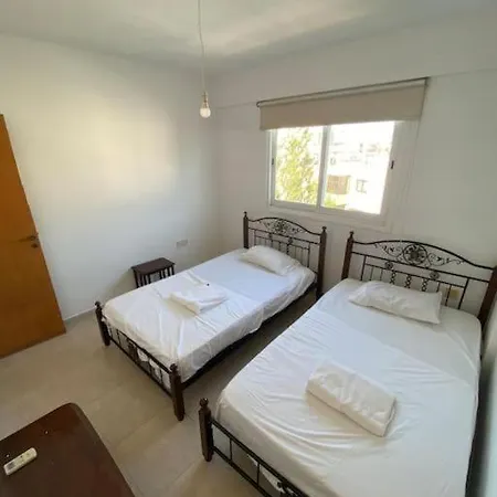 Seawitch Holidays Appartement *